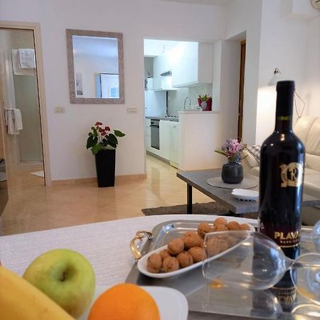 Melody Apartment Пореч Екстер'єр фото